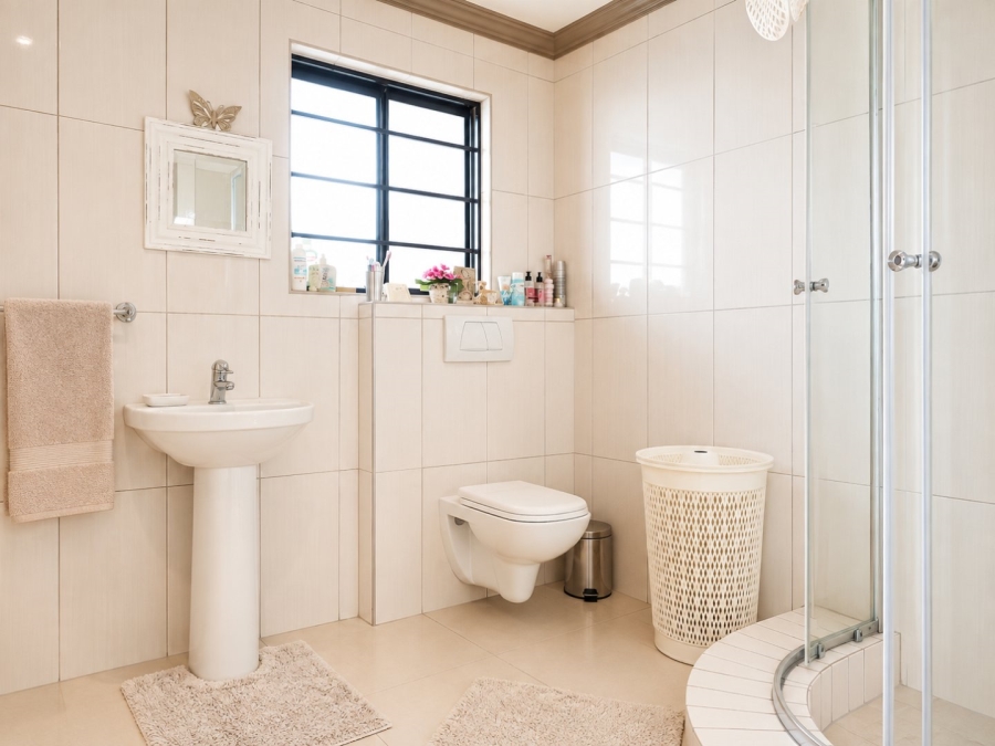 3 Bedroom Property for Sale in Reebok Western Cape